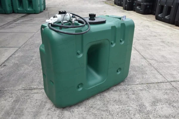 Cuve AdBlue en PE de 1500 litres avec pompe (220V) 12