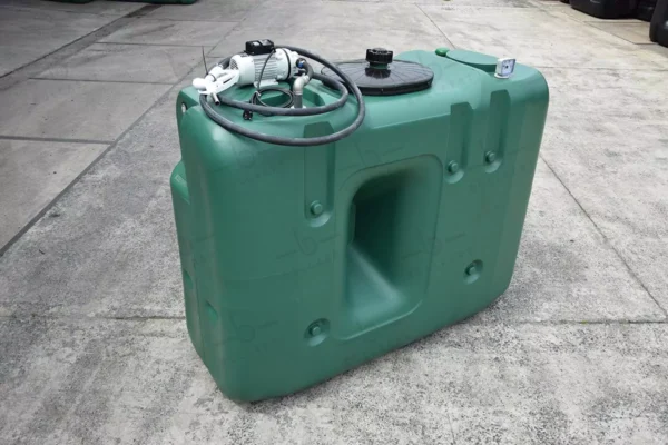 Cuve AdBlue en PE de 1500 litres avec pompe (220V) 7