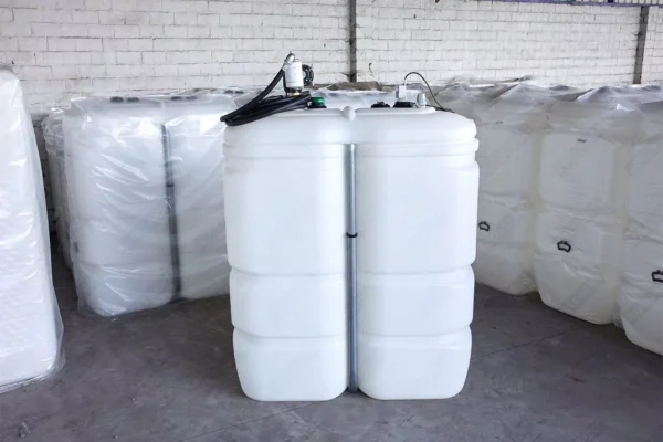 Cuve fioul polyéthylène de 1000 litres avec pompe gazole (220V) - largeur de 66 cm 10